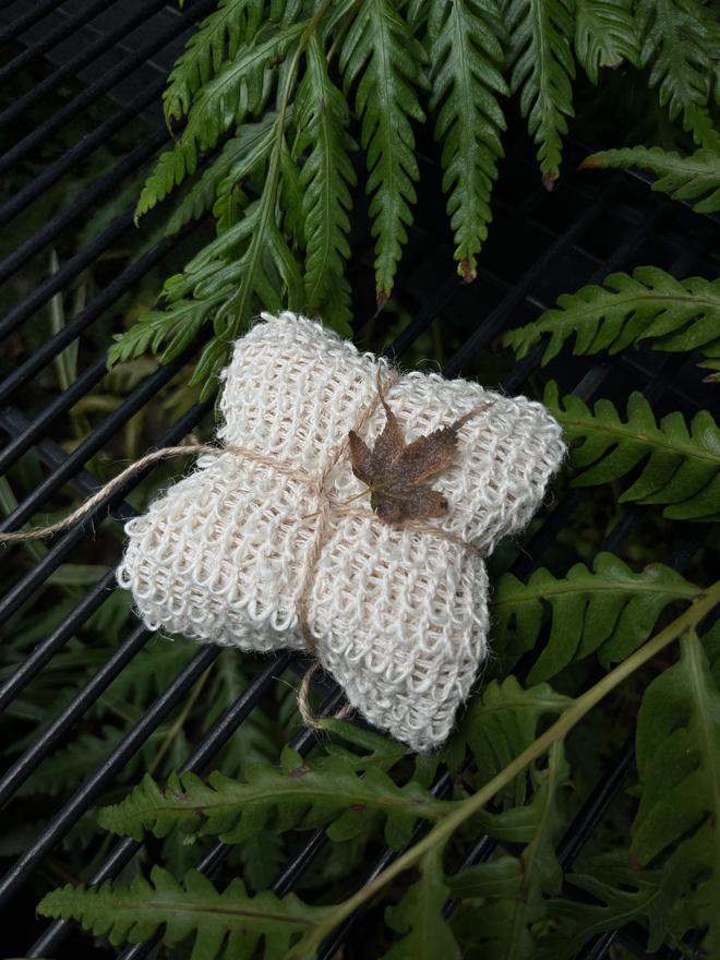 赛道却受年轻人追捧有公司年销70亿AG真人国际游戏被万亿巨头忽略的(图2)